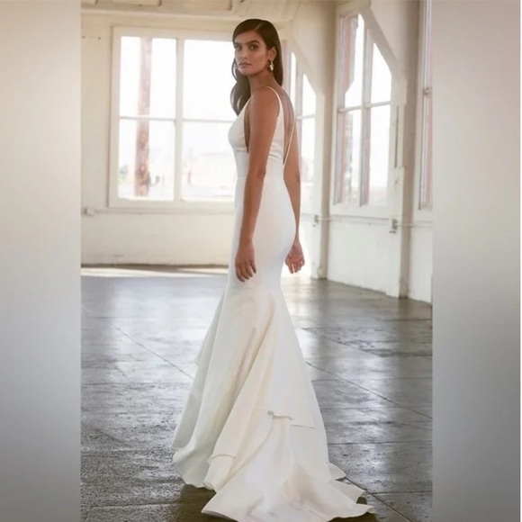 Sarah Seven Viv White Trumpet Wedding Dress Side Sheer Mesh Train Sz 8 - Picture 4 of 17